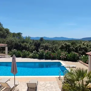 Lorgues, La Tourelle, Immense Piscine, Plongeoir, Vue, Au Grand Calme Lorgues
